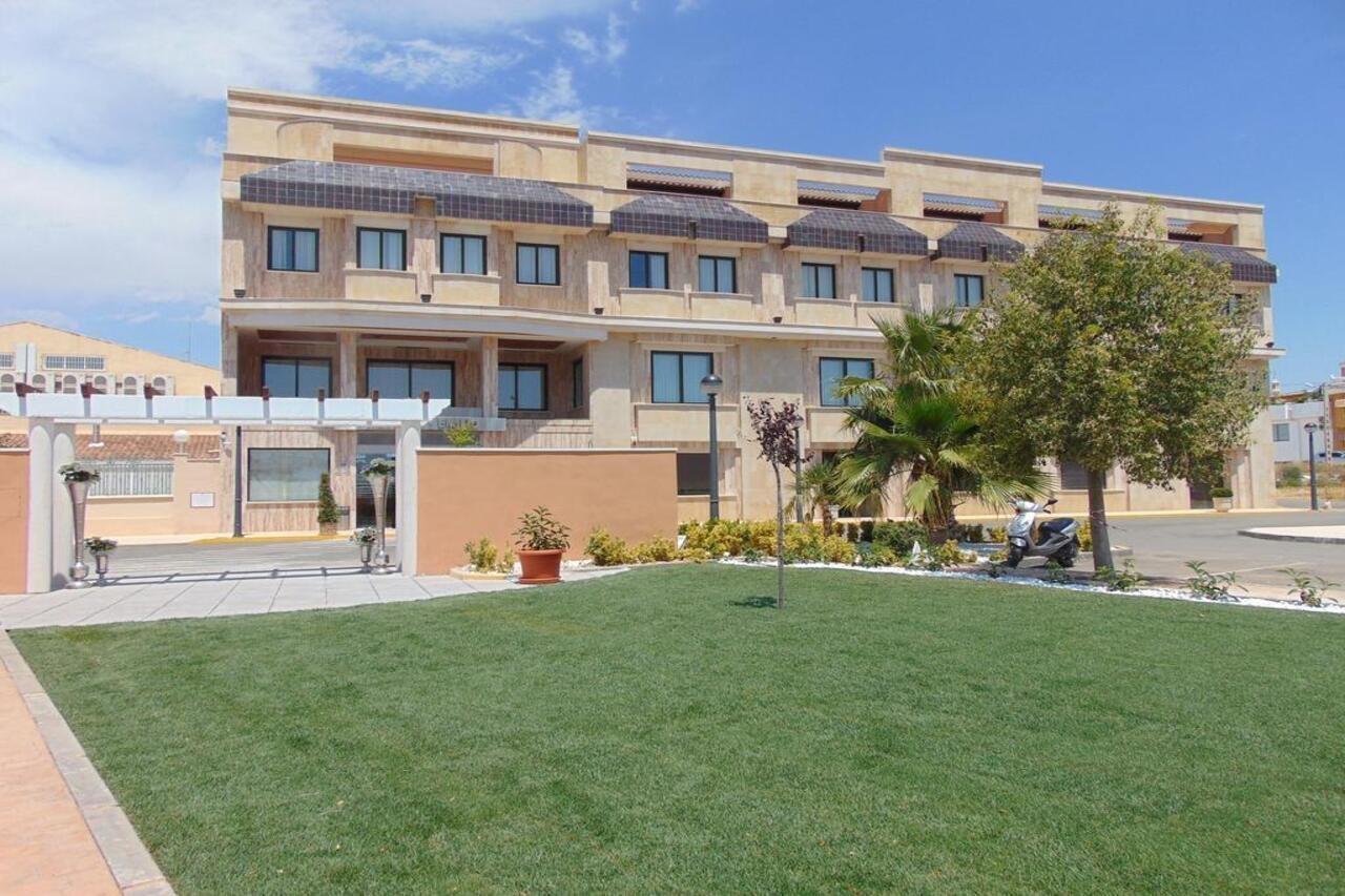 Hotel Restaurante Emilio Hellín Exterior foto